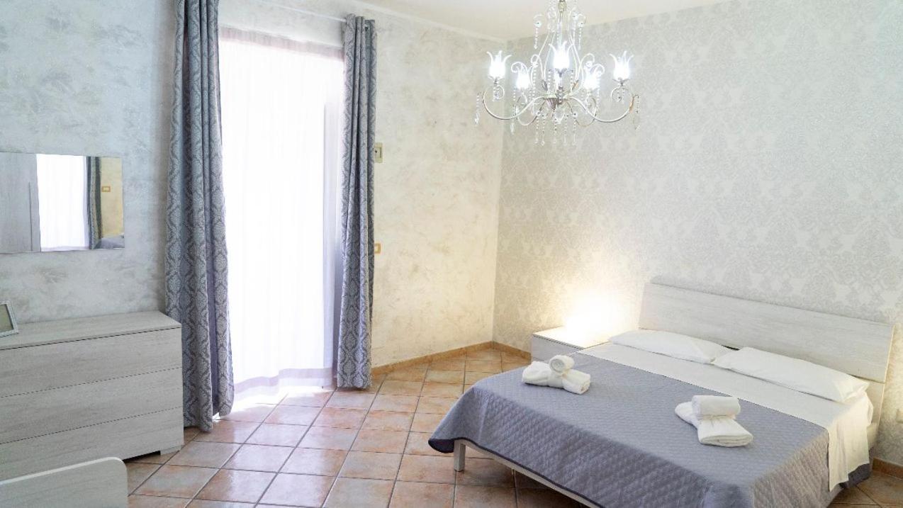238 Holiday House คาตาเนีย ภายนอก รูปภาพ