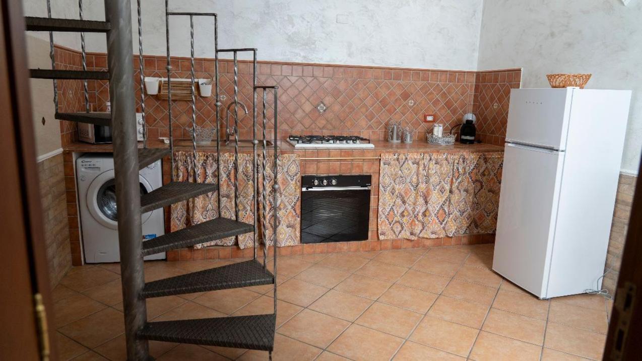 238 Holiday House คาตาเนีย ภายนอก รูปภาพ
